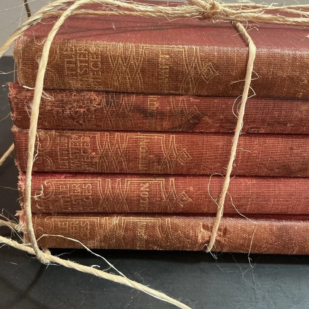 Antique Little Masterpieces 5 Volumes Red Books